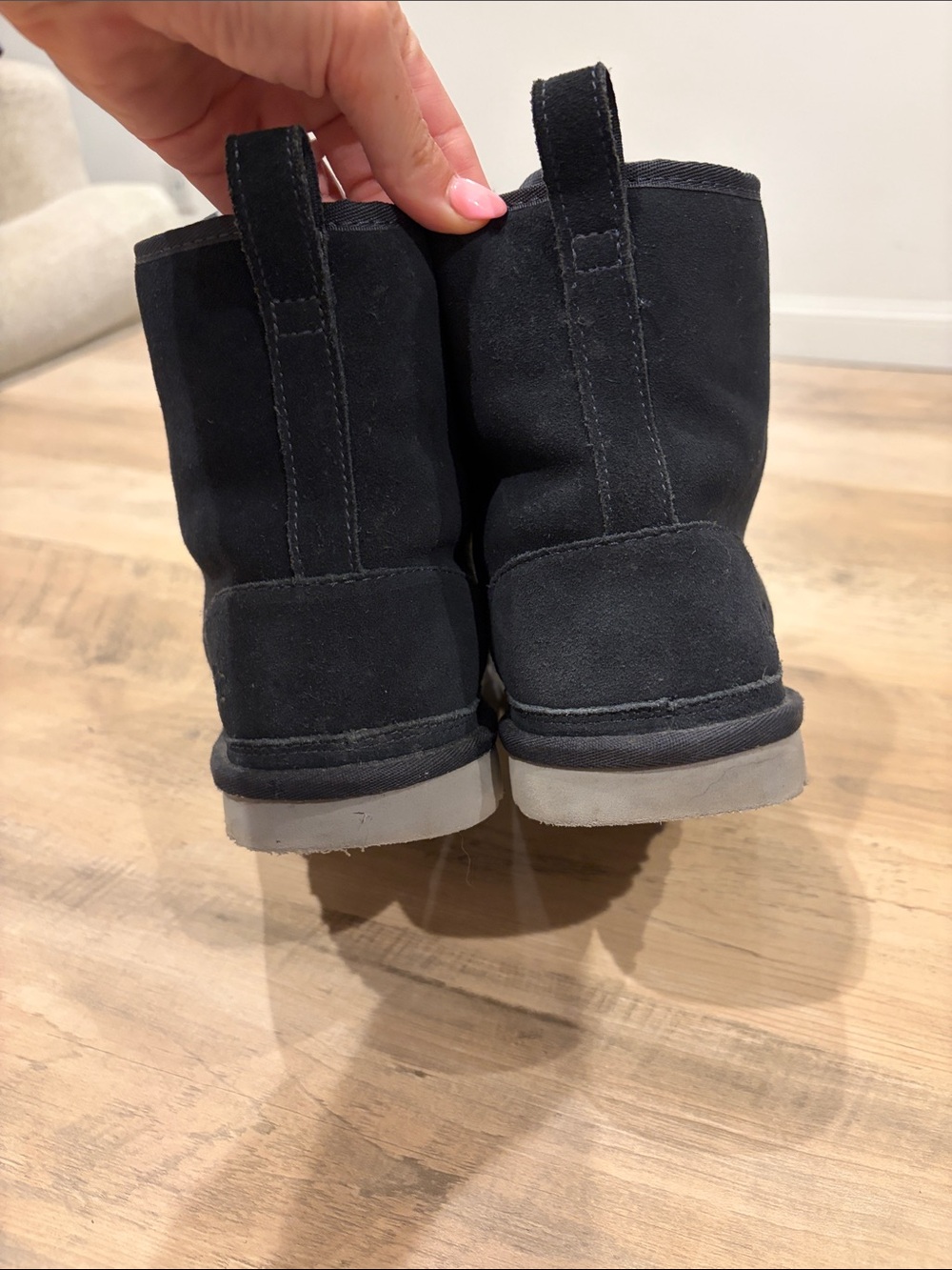 UGG Men's Navy Suede Chukka Boots with light grey laces and fur - Picture 5 of 10